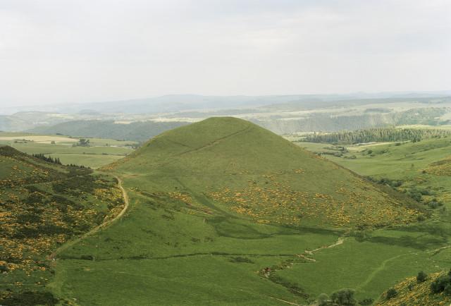Environs de Clermont-Ferrand, Auvergne-Rhône-Alpes. 2013