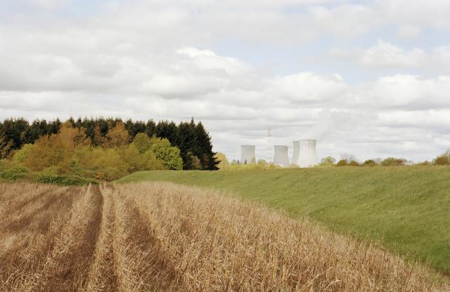 Châteauneuf-sur-Loire, Loiret. Centre-Val de Loire. 2001